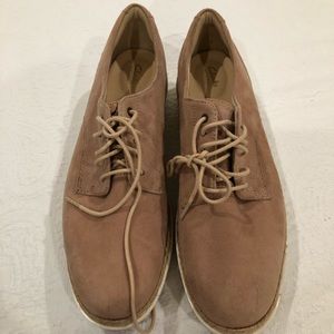 Clarks Blush Colored Sneakers, Size 9